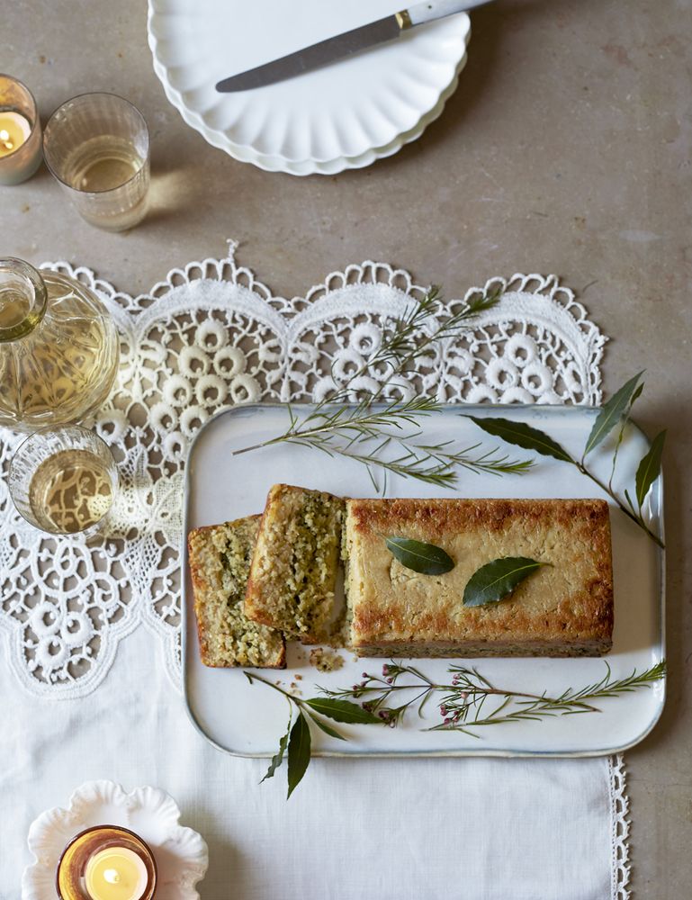 Celebration White Nut Roast with Herb Stuffing from Rose Elliot's