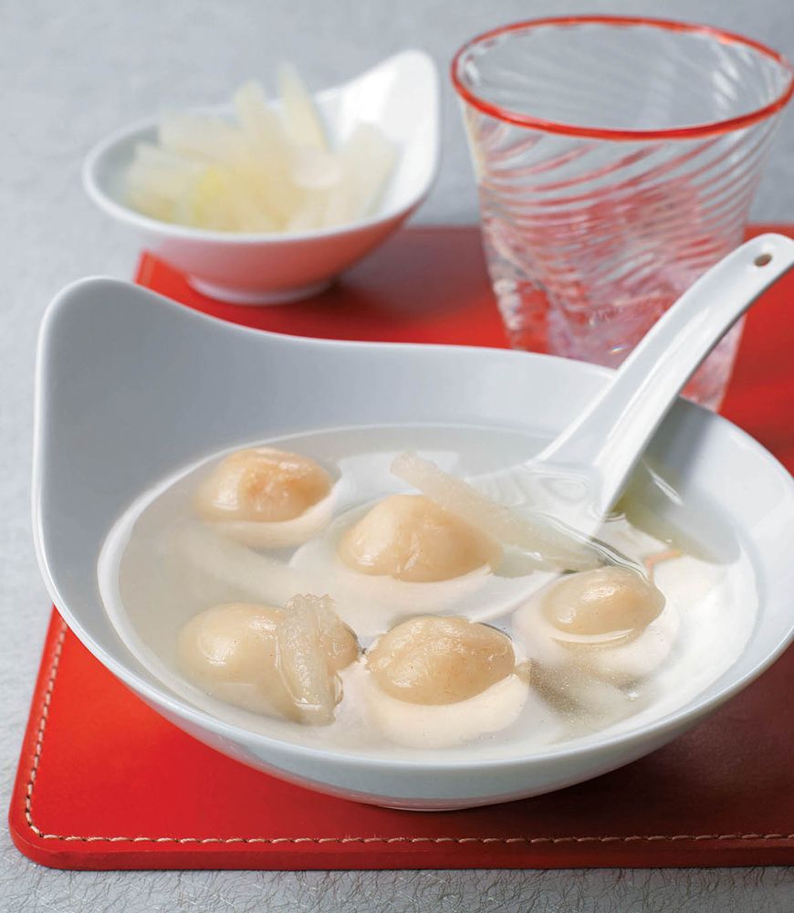 Glutinous Rice Balls with Sesame Paste from China: A Cookbook by Terry Tan