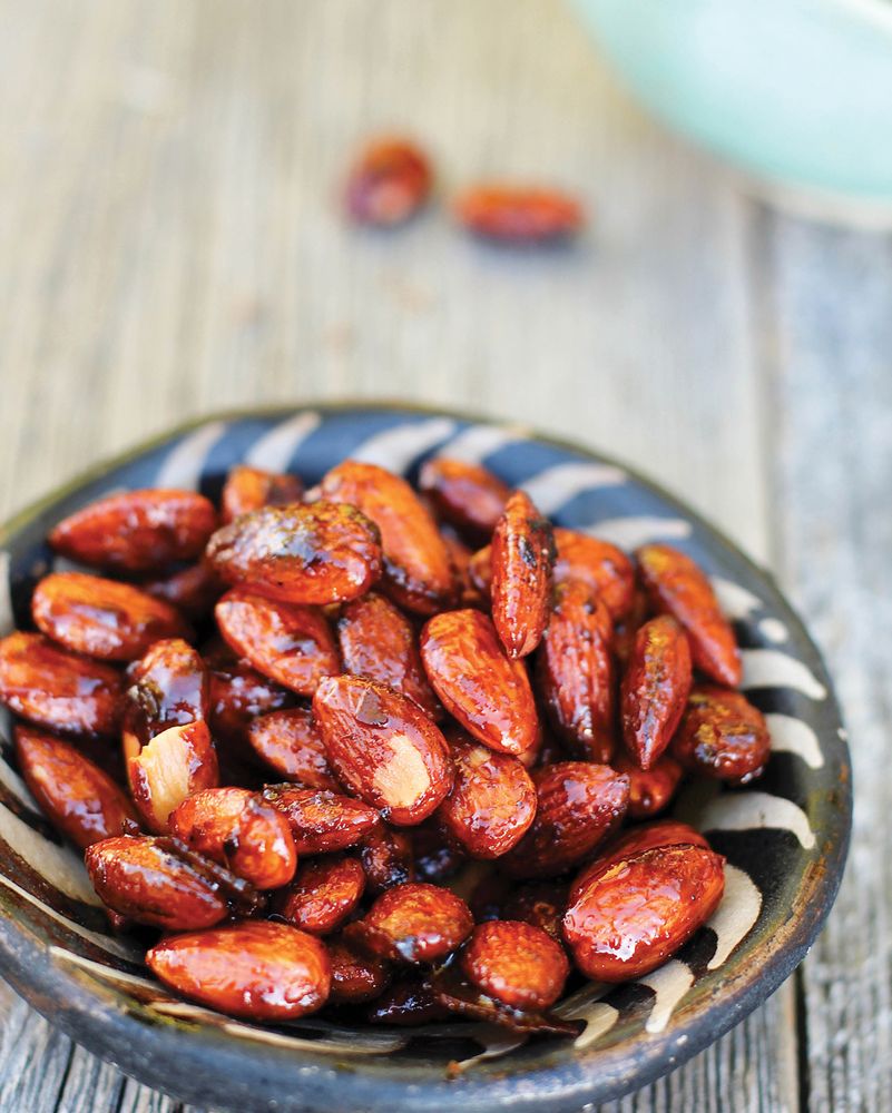 Sweet and Spicy Almonds from Healthy 5 Ingredient Air Fryer Cookbook 70 Easy Recipes to Bake