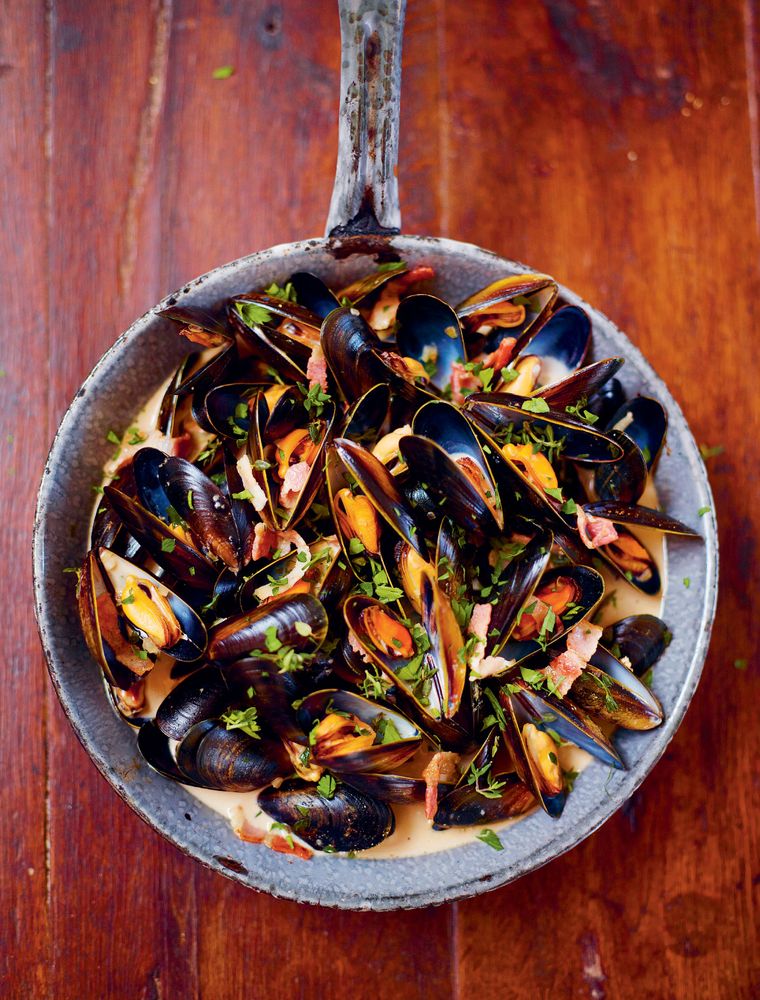 Mussels in Guinness from Around the World in 80 Dishes Classic Recipes