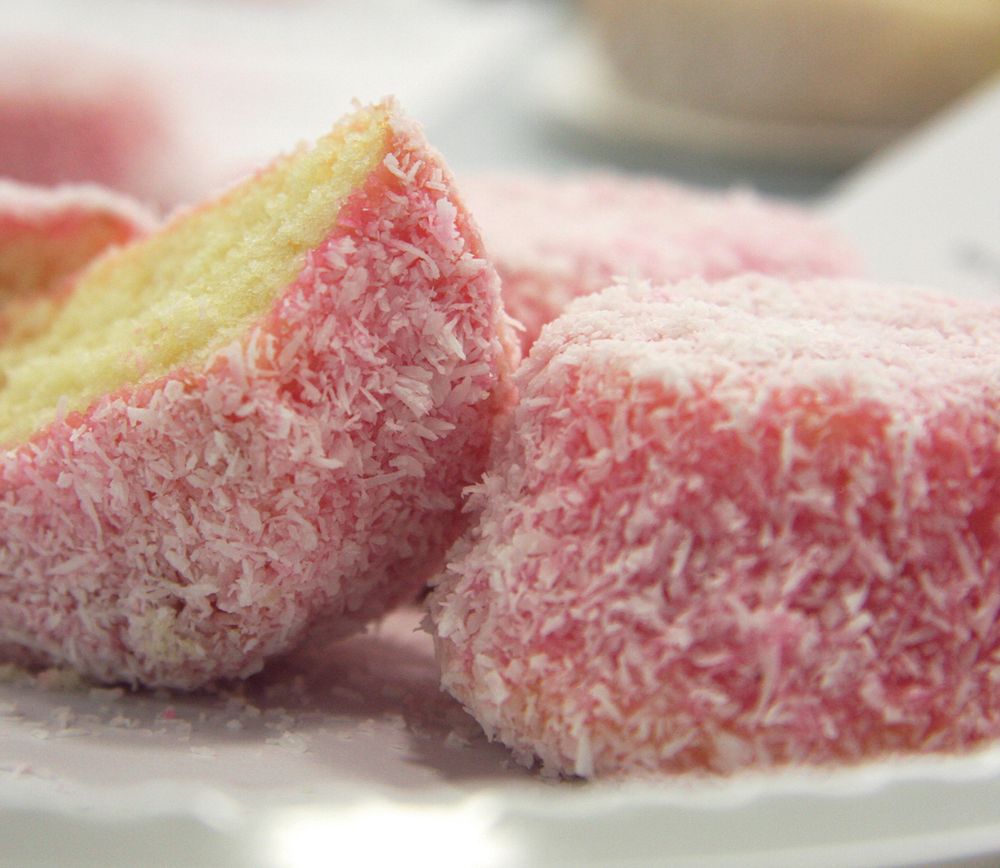 jelly-cakes-from-the-australian-blue-ribbon-cookbook-stories-recipes