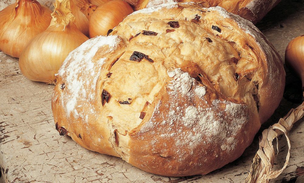 Caramelized Onion Bread from The Ultimate Bread Machine Cookbook by Jennie Shapter