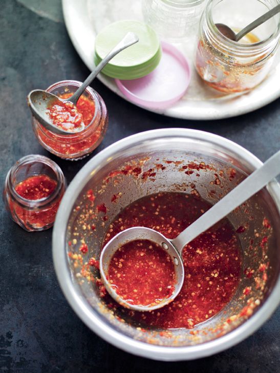 Tart-Sweet Chile-Garlic Sauce from Burma: Rivers of flavor by Naomi Duguid
