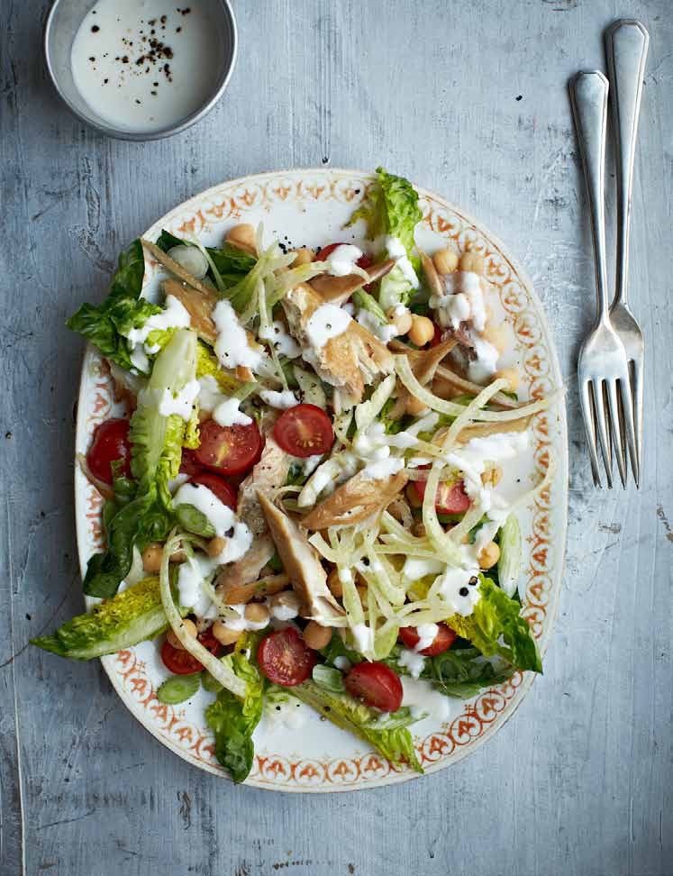 Smoked mackerel, fennel & chickpea salad with horseradish & yogurt