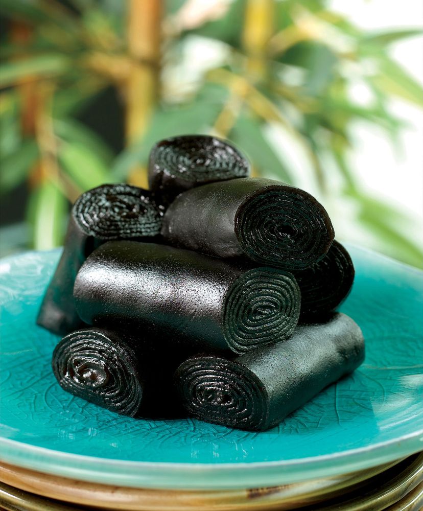 Sweet Black Sesame Rolls from Dim Sum by Chan Chen Hei
