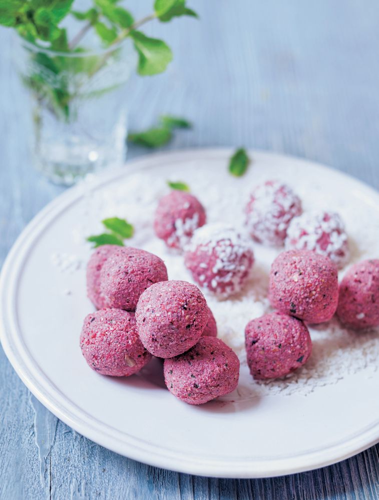 Summer berry & minted yogurt balls from Energy Balls & Power Bites by