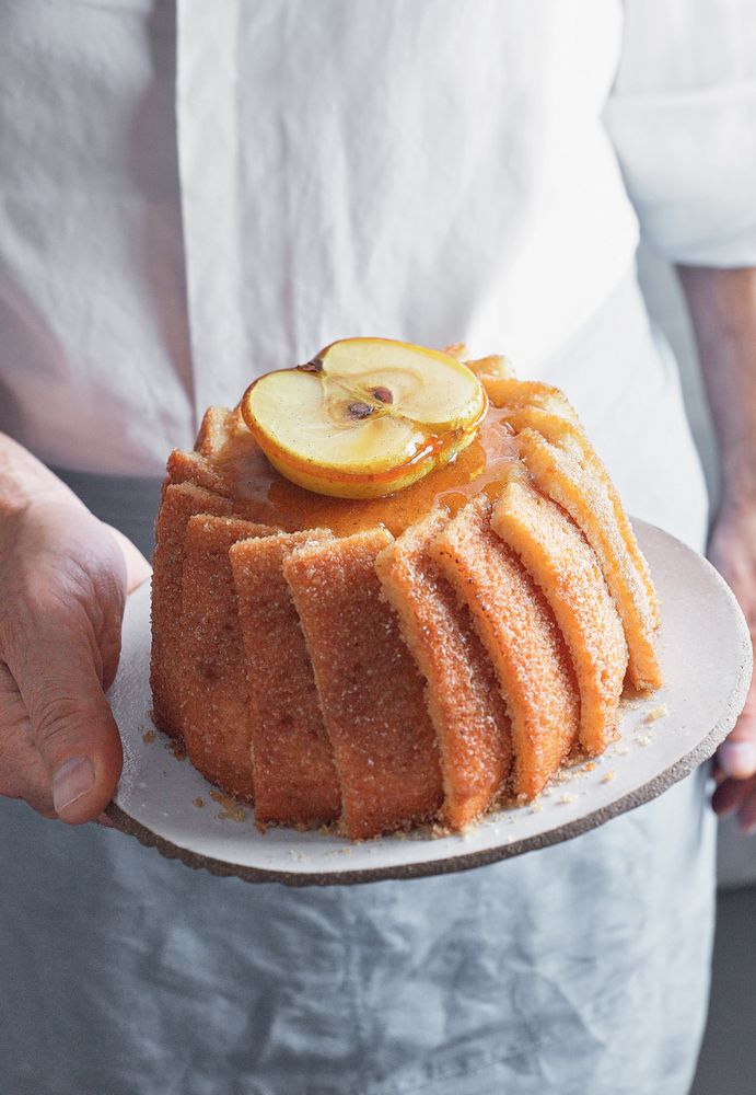French Pastries and Desserts by Lenotre: More than 200 Classic Recipes main image 1