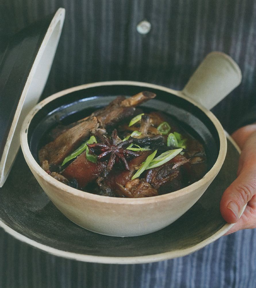 Coffee, star anise & liquoricebraised pork belly & quince with