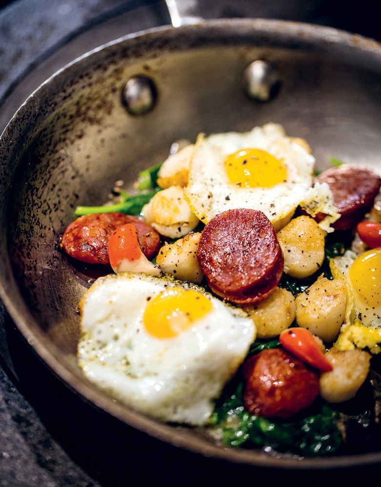 PanFried Scallops/Chorizo with Spinach & Quails’ Eggs from Hook Line