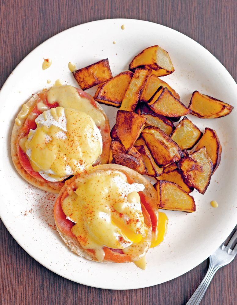 Eggs Benedict from New York Cult Recipes by Marc Grossman