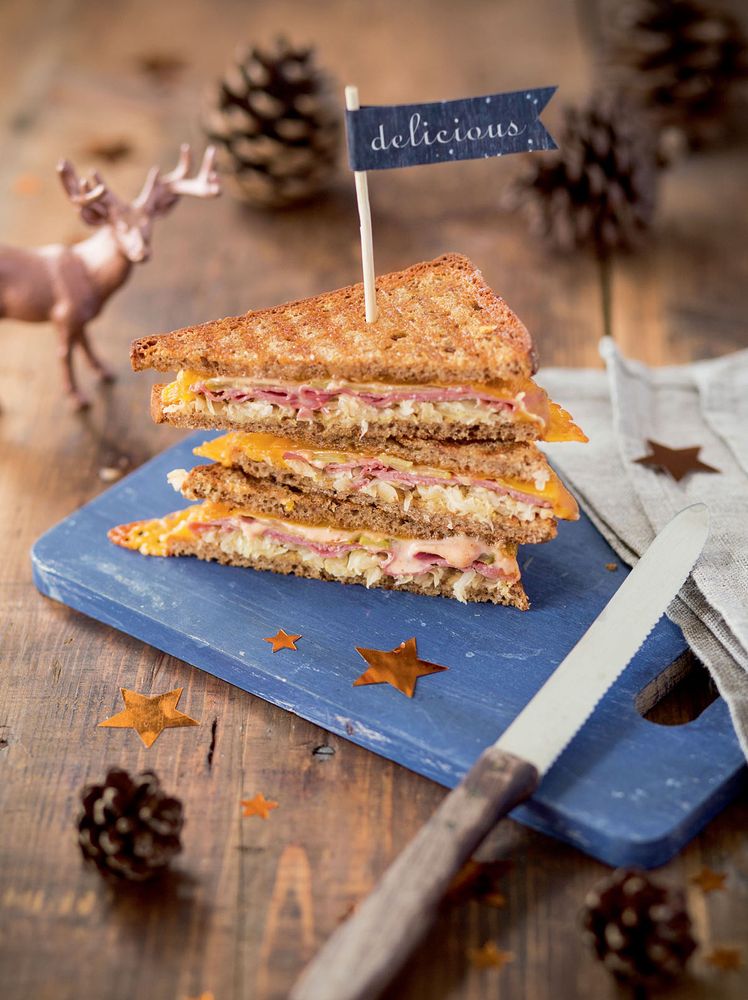 Reuben Sandwich from New York Christmas by Lisa Nieschlag and Lars Wentrup