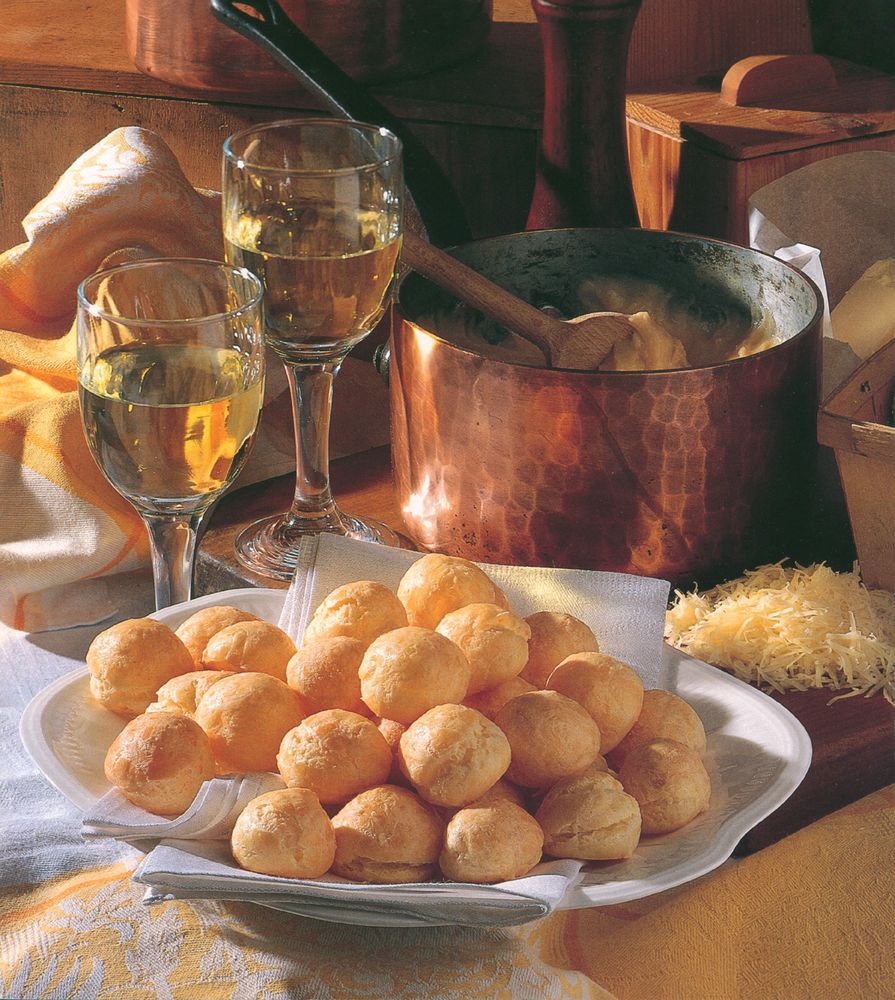 Gougères from Quiches & Pastries: Le Cordon Bleu Home Collection by Le Cordon Bleu