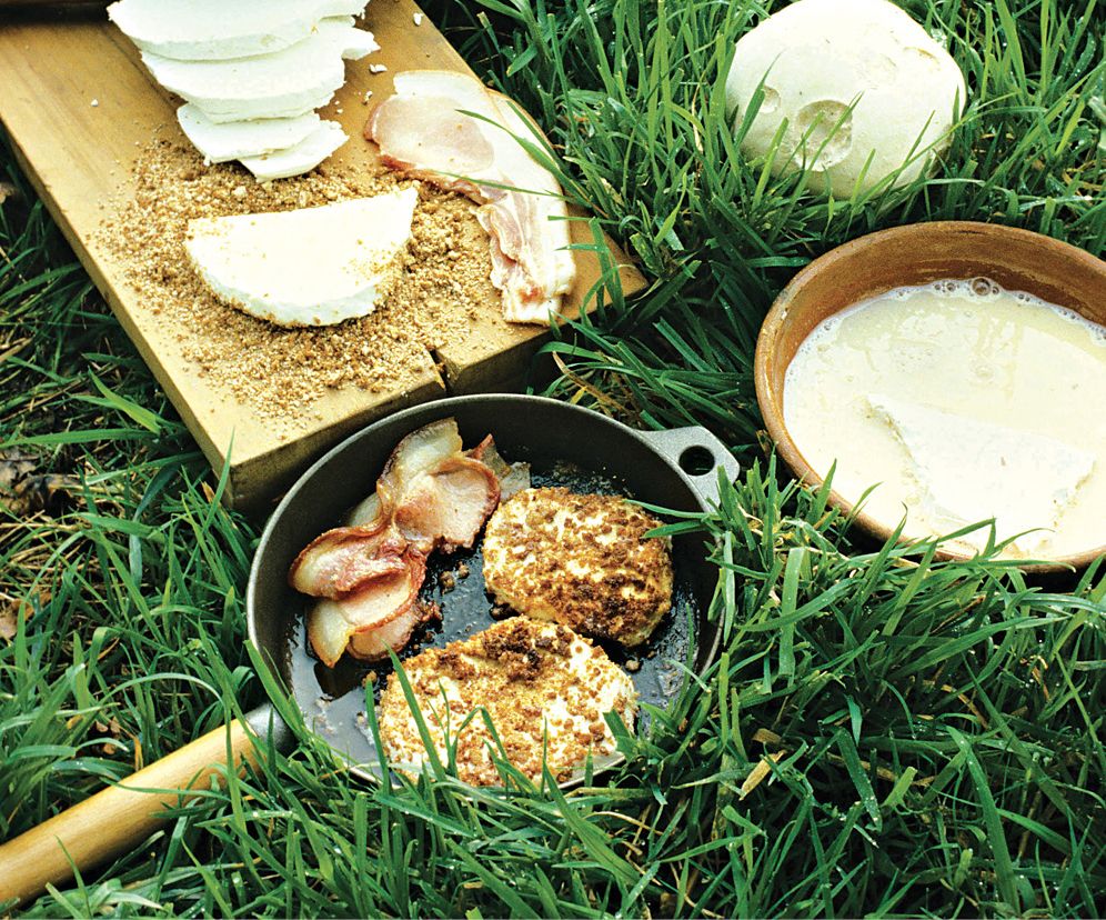 Crunchy Puffball from Wild Food by Roger Phillips